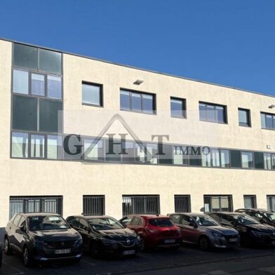 Local industriel  1575000 €