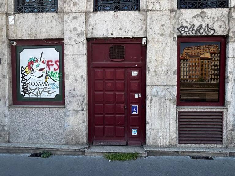 Bien Commercial 130m2 À Vendre À Lyon 5ème — photo 1