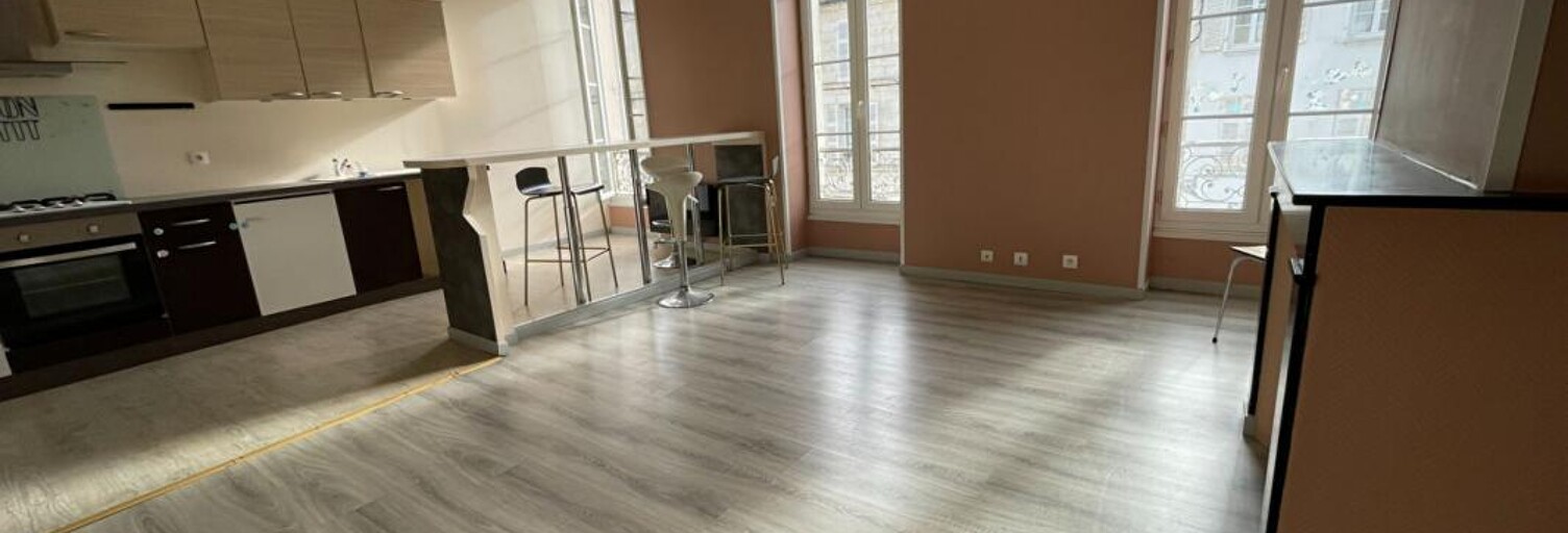 Immeuble  283 m² à vendre à Rochefort (17300)