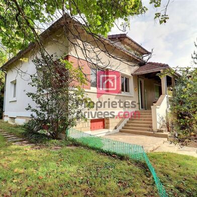 Maison 9 pièces 630000 €