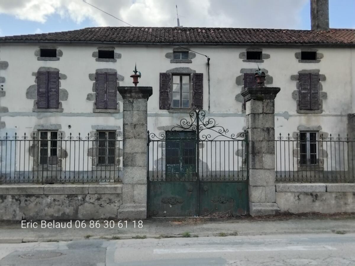 Immeuble  T5 à vendre Absie (L') 79240