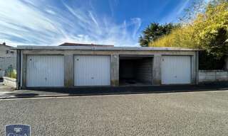 Garage   m² à louer à Niort (79000)