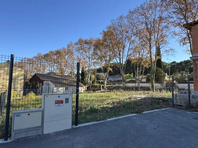 TERRAINS PRETS A CONSTRUIRE AIGUES-VIVES - "La Carlesse" Vaunage — photo du bien