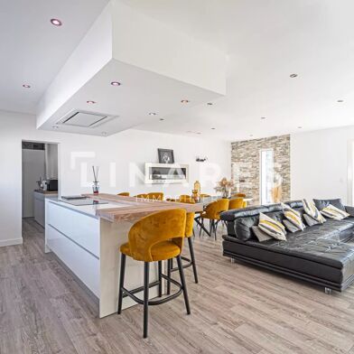 Maison 5 pièces 749000 €