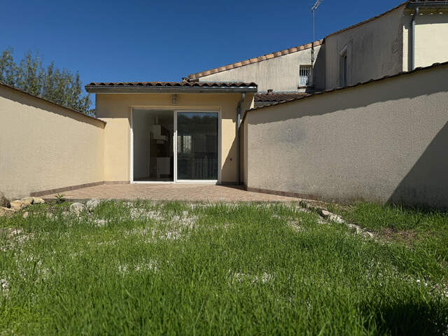 Charmante Maison à Vendre à Saint Seurin de Cursac ! — photo du bien