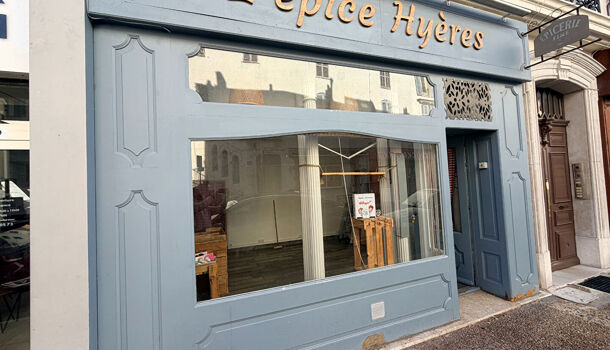 Local commercial 3 pièces  à vendre Hyères 83400