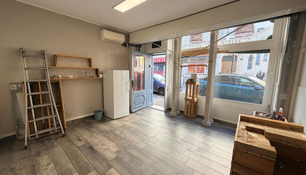 Local commercial 3 pièces  à vendre Hyères 83400
