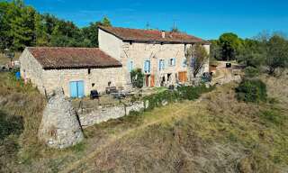 Maison 10 Pièces 199 m² à vendre à Saint-Paul-en-Forêt (83440)