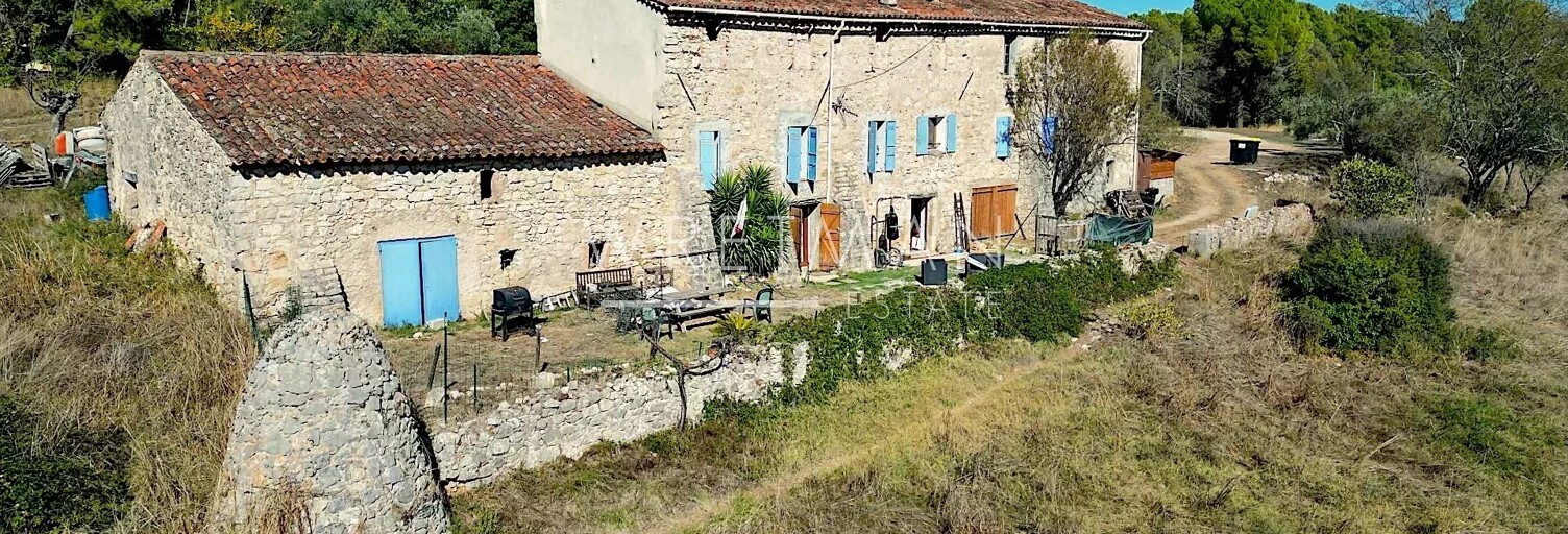 Maison 10 Pièces 199 m² à vendre à Saint-Paul-en-Forêt (83440)