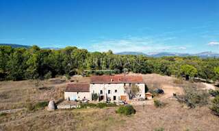 Maison 10 Pièces 199 m² à vendre à Saint-Paul-en-Forêt (83440)