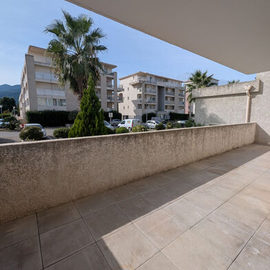 Appartement 2 pièces 135000 €