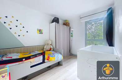 Appartement 5 pièces 214000 €