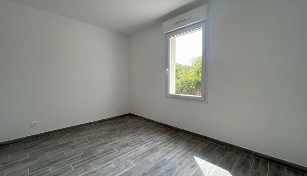 Villa / Maison 4 pièces  à louer Saint-Martial-de-Vitaterne 17500