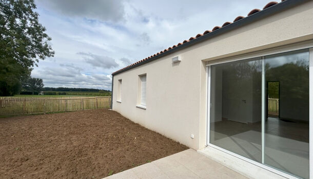 Villa / Maison 4 pièces  à louer Saint-Martial-de-Vitaterne 17500