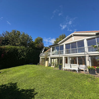 Maison 6 pièces 595000 €