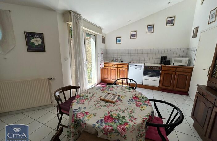 Vente maison 5 pièces 184 m² Poitiers (86000) — photo 2