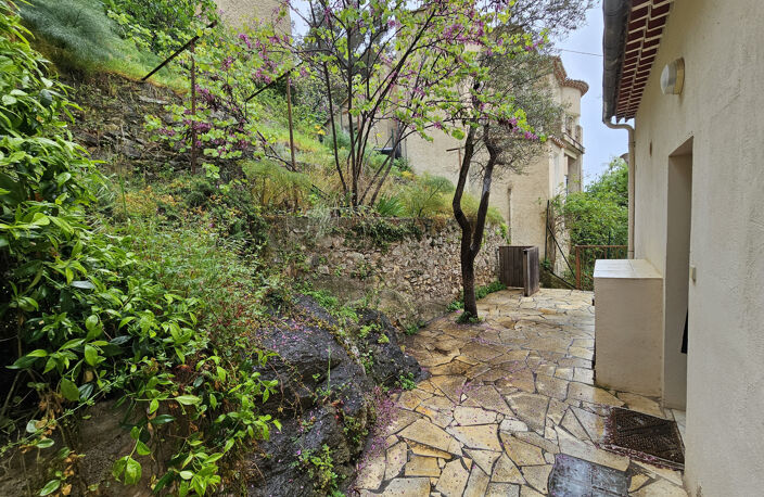 TOULON VAL FLEURI MAISON EN 2 APPARTEMENTS AVEC GARAGE — photo 2