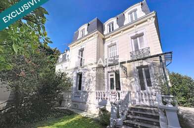 Maison 8 pièces 976000 €