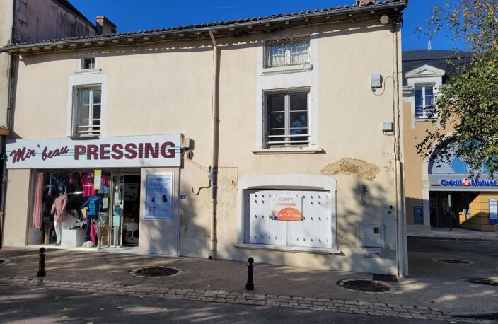 IMMEUBLE 120 M2, MIREBEAU. — photo 2