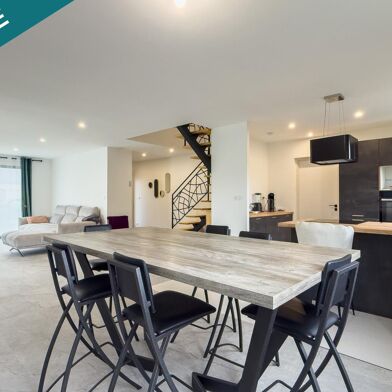 Maison 4 pièces 320000 €