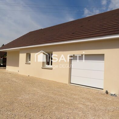 Maison 5 pièces 299750 €