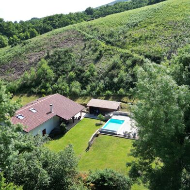 Maison 5 pièces 998400 €