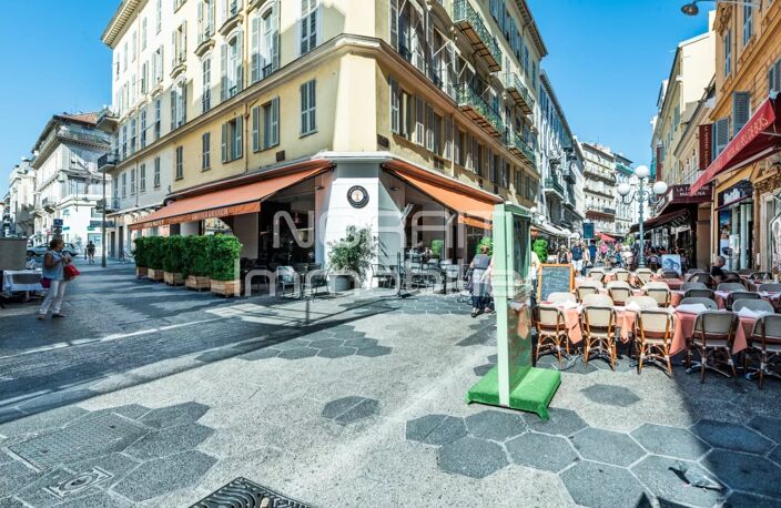 NICE - CARRE D'OR_ DERNIER ETAGE - STUDIO NEUF - SAISONNIER AUTORISE — photo 3