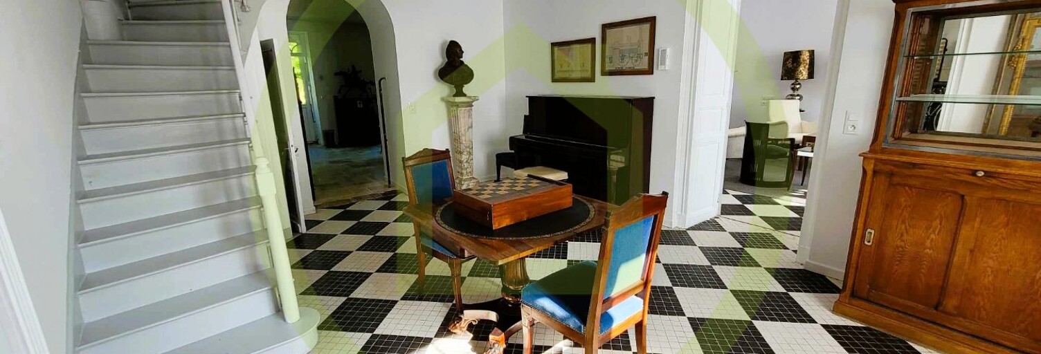 Maison 9 Pièces 380 m² à vendre à Saint-Dizant-du-Gua (17240)