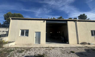 Commerce  200 m² à louer à Nîmes (30000)