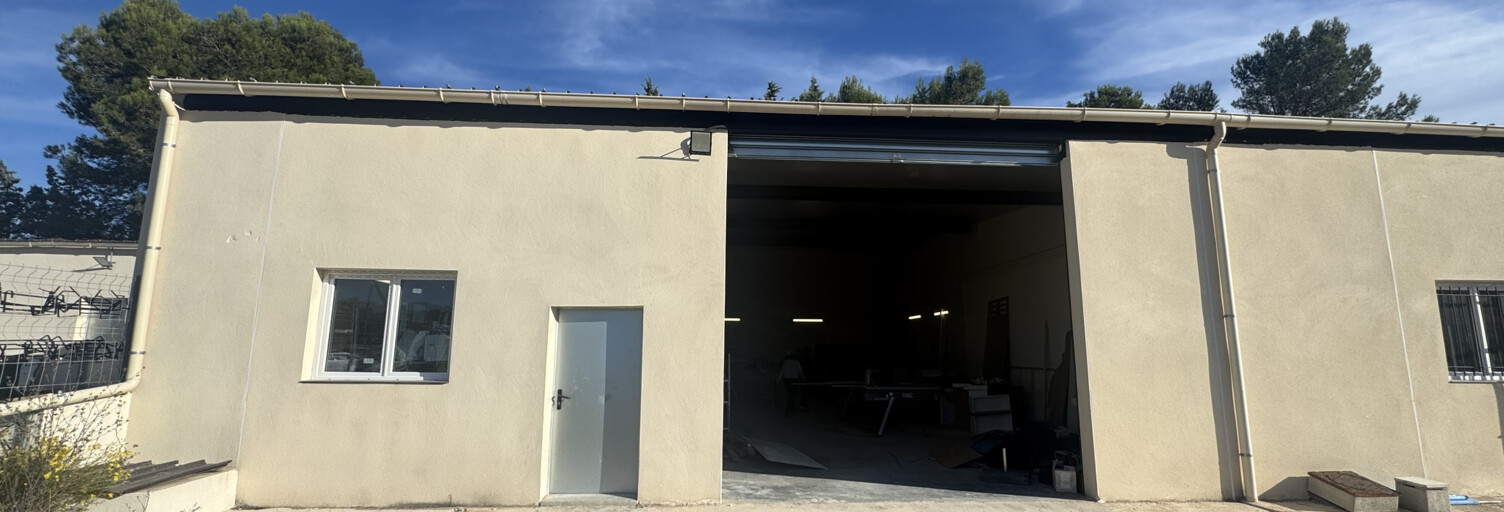 Commerce  200 m² à louer à Nîmes (30000)