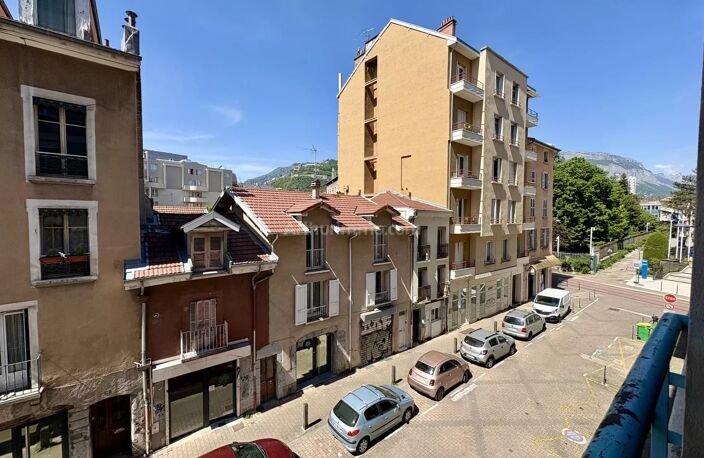 GRENOBLE CHAVANT / RUE DE STRASBOURG — photo 4