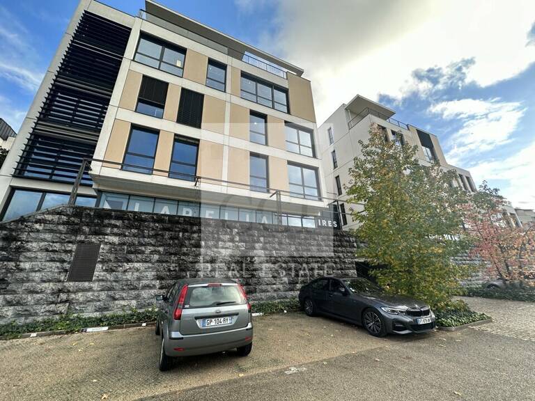 BUREAUX à LOUER — photo 1