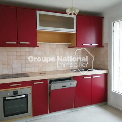 Appartement 3 pièces 790 €