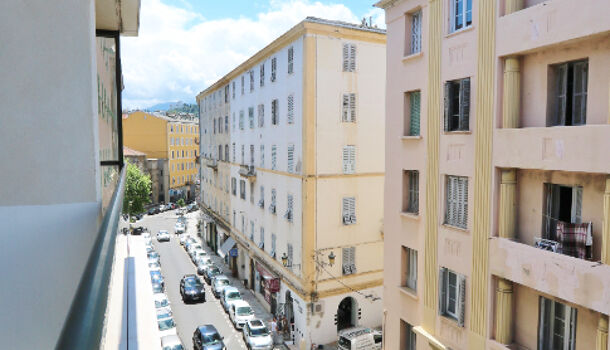 Appartement 1 pièces  à louer Bastia 20200