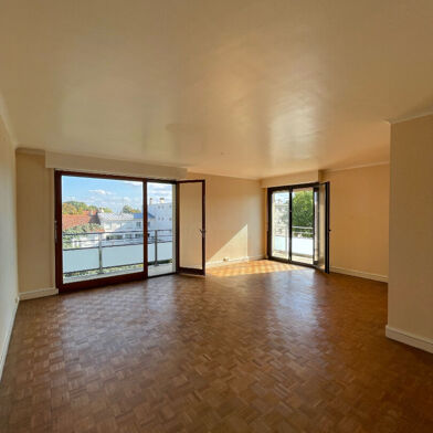 Appartement 5 pièces 1187 €