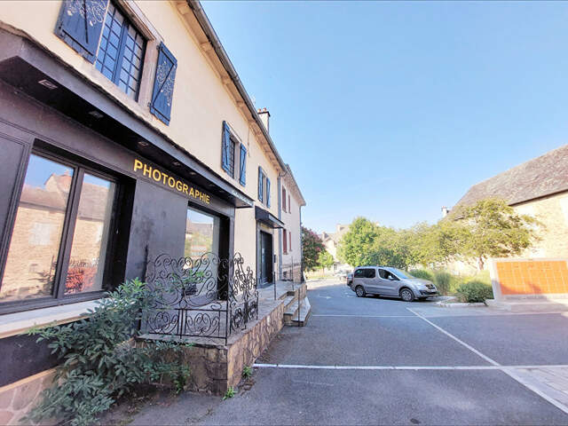 DISPONIBLE - Maison T4 ou local commercial 140m² rénovée — photo du bien