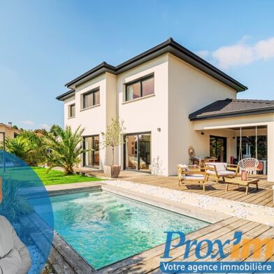 Maison 5 pièces 699000 €