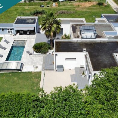 Maison 6 pièces 747000 €