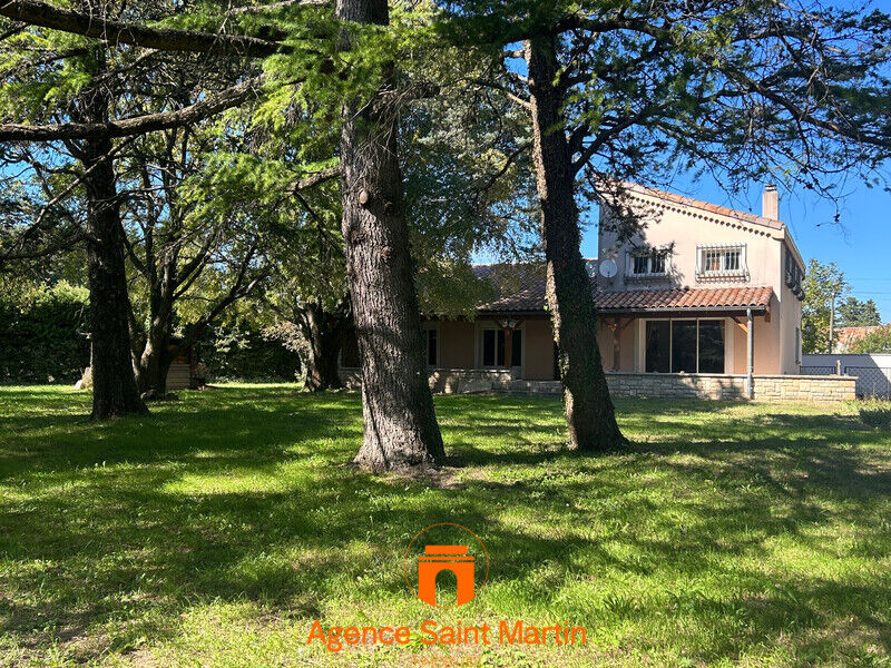 Villa / Maison  T6 à vendre Montélimar 26200