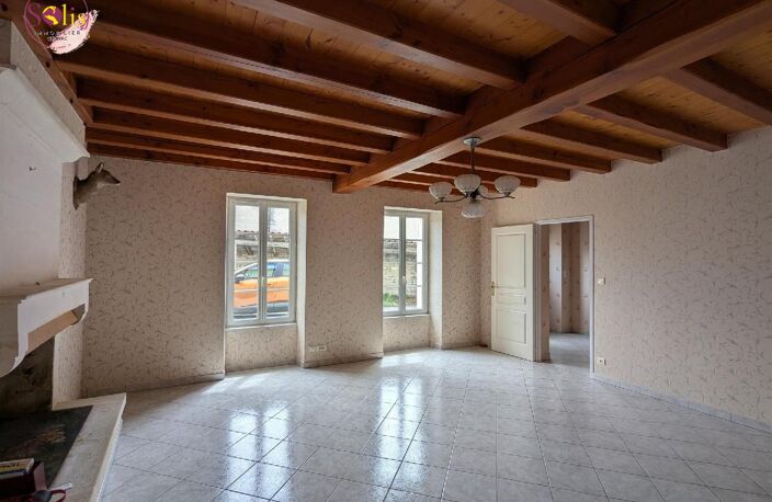 Vente maison 6 pièces 147 m² Saint-Ouen-la-Thène (17490) — photo 2