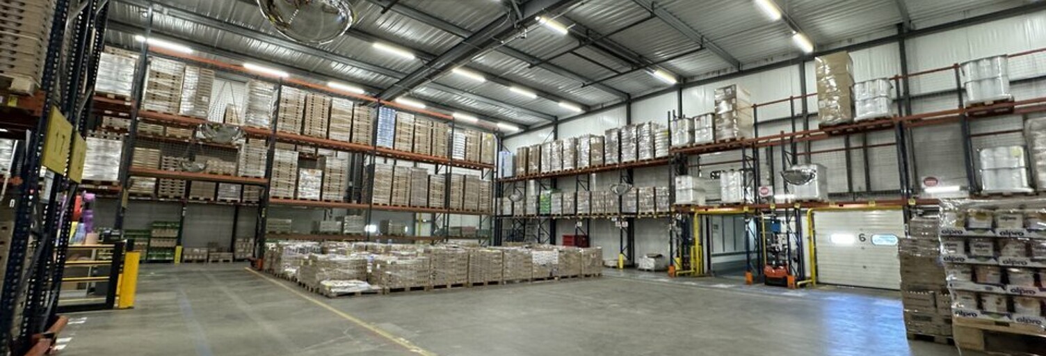 Commerce  4676 m² à louer à Chambray-lès-Tours (37170)