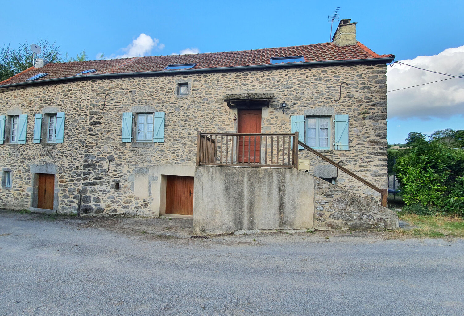 Rieupeyroux / Maison en pierres apparentes — photo 1