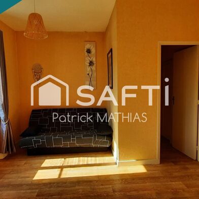 Immeuble  121900 €