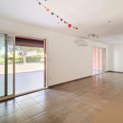 Commerce 3 pièces 99990 €