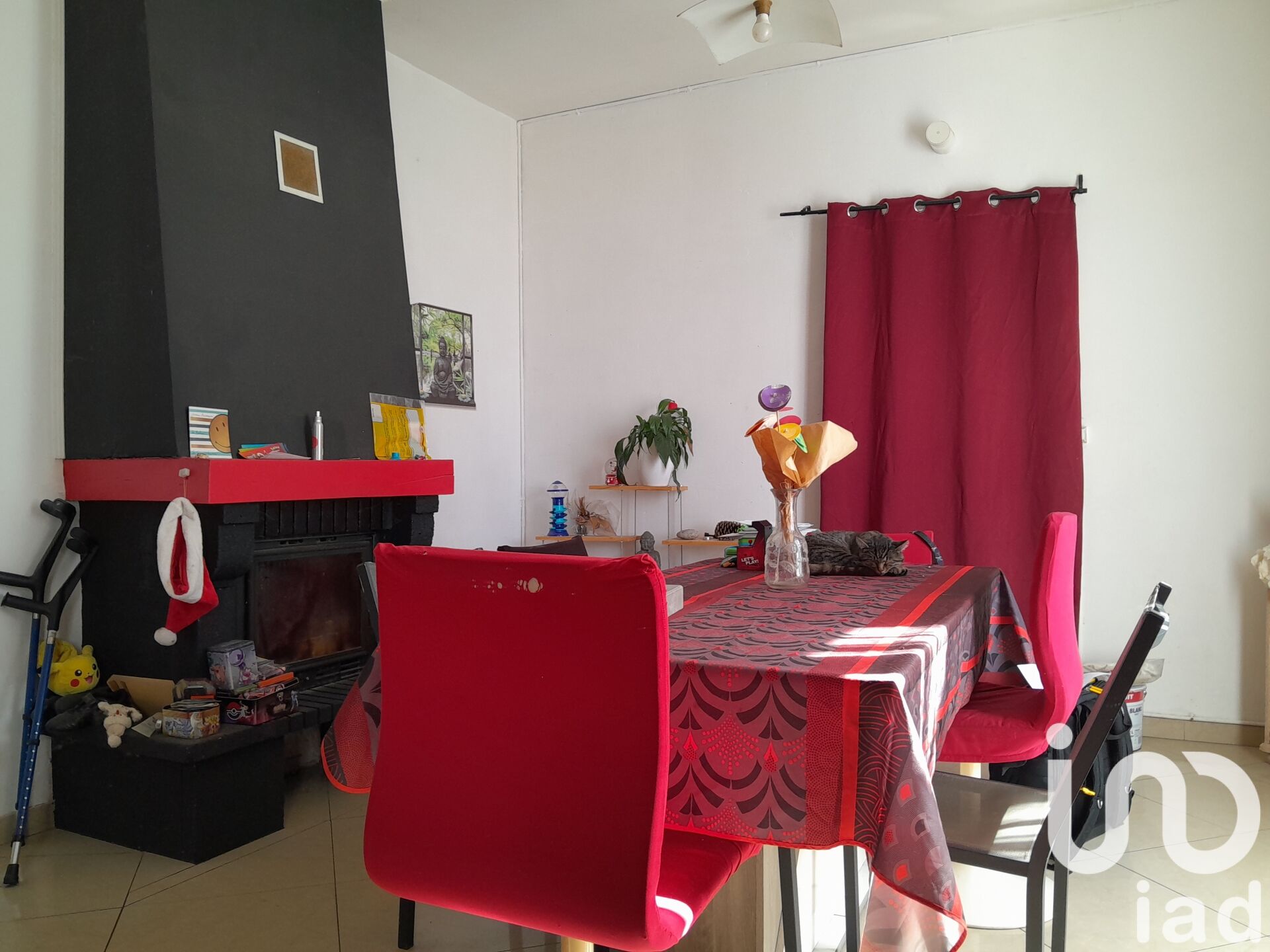 Les-Eglisottes-Et-Chalaures - 170m² - 8p. - 5ch.