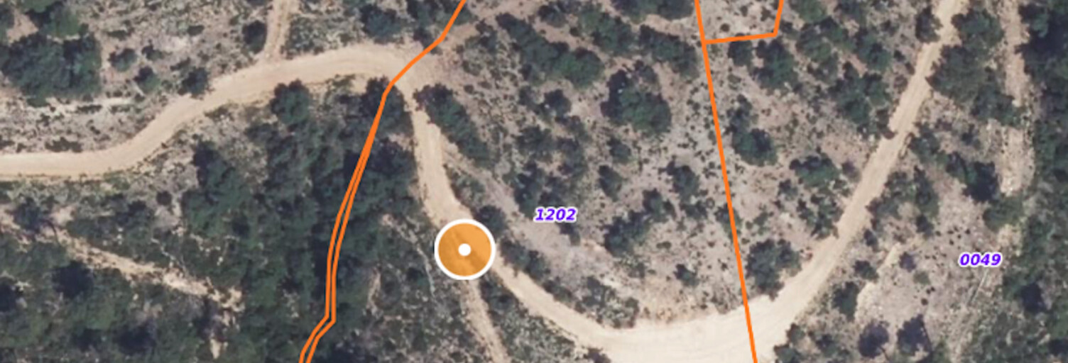 Terrain  8465 m² à vendre à Puget-Ville (83390)