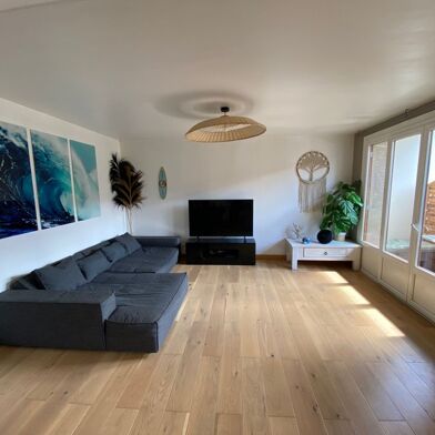 Appartement 3 pièces 1245 €