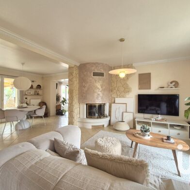 Maison 8 pièces 399000 €