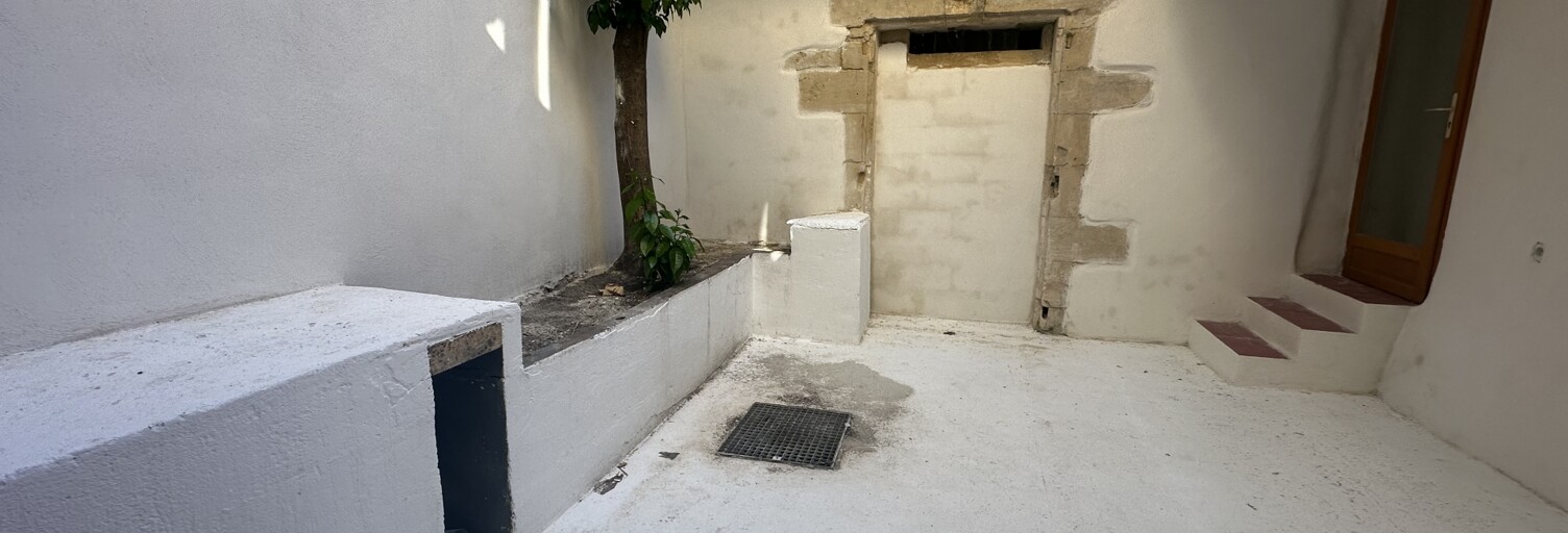 Appartement 2 Pièces 84 m² à louer à Saint-Gilles (30800)