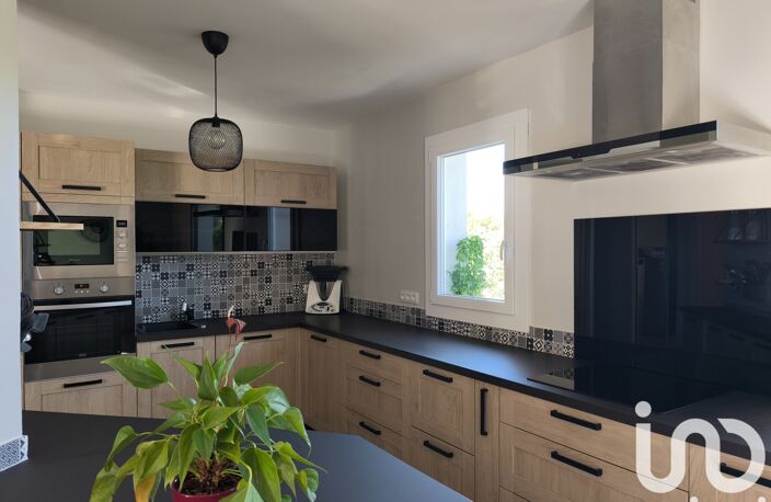 Vente Maison/villa 4 pièces — photo 3